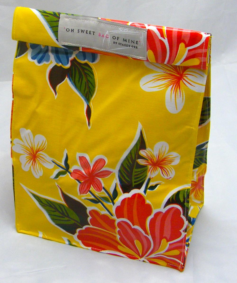 Oilcloth Lunch Bag: Hibiscus - Yellow 