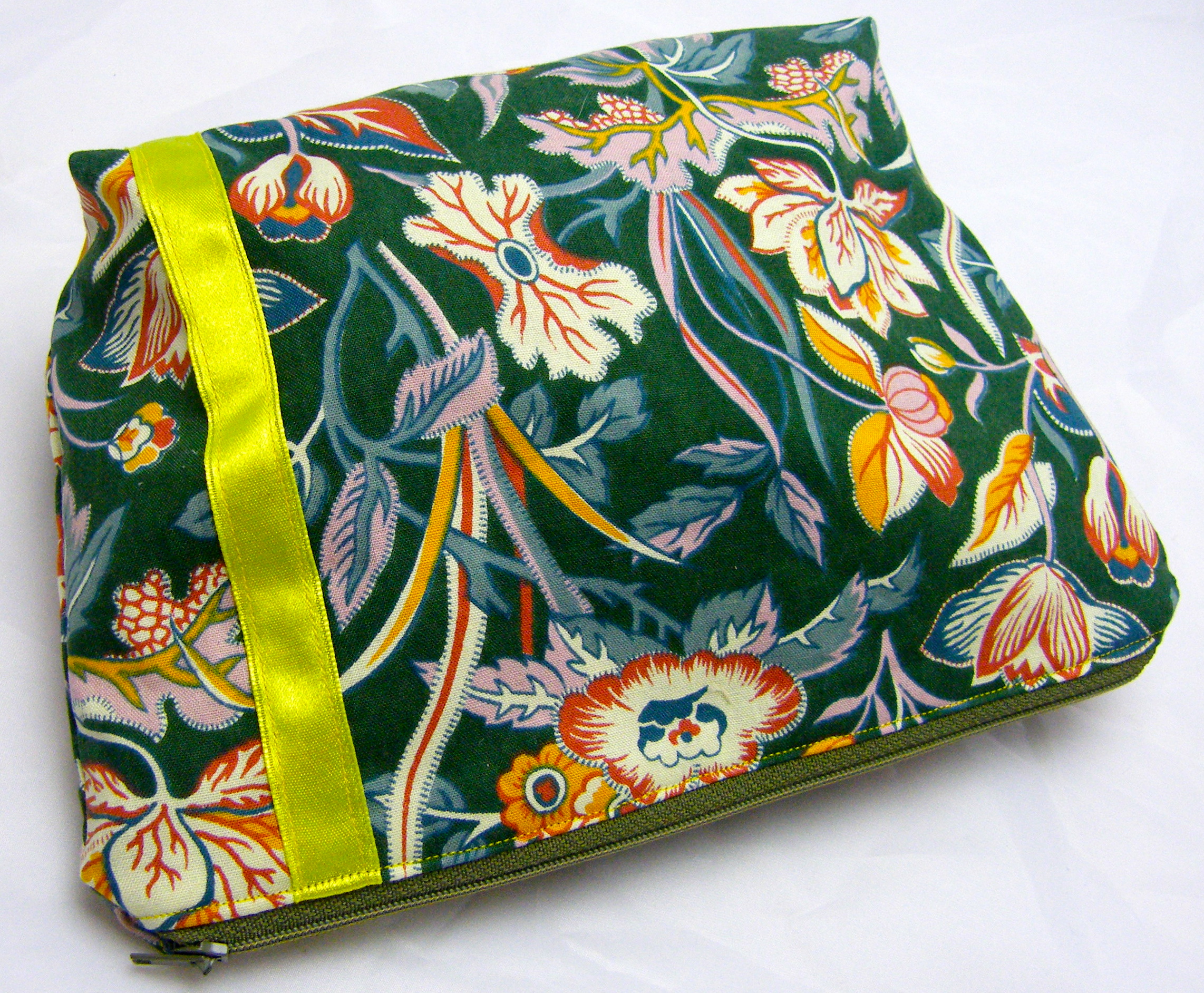 Make Up Bag Liberty With Yellow Ribbon on Luulla