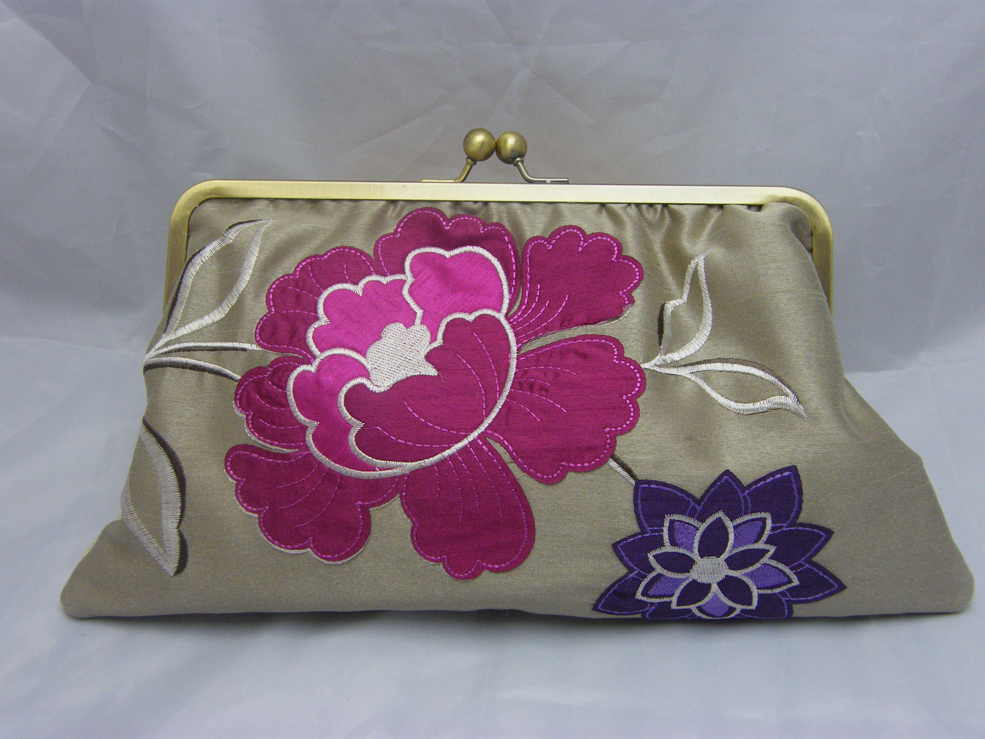 10" Fancy Clutch Satin Flowers on Luulla